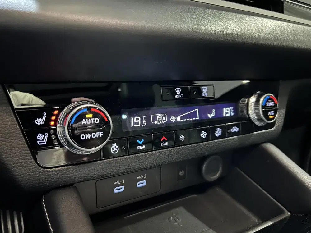 Mitsubishi Outlander 2.4 PHEV Instyle uit 2025, foto 5