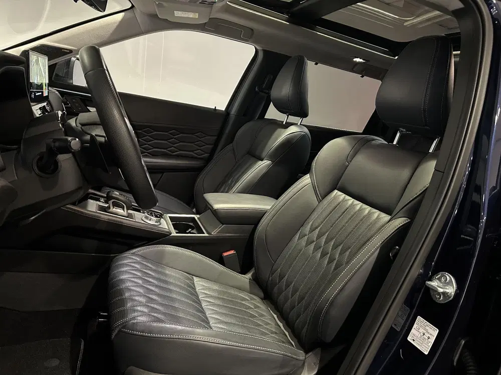 Mitsubishi Outlander 2.4 PHEV Instyle uit 2025, foto 9