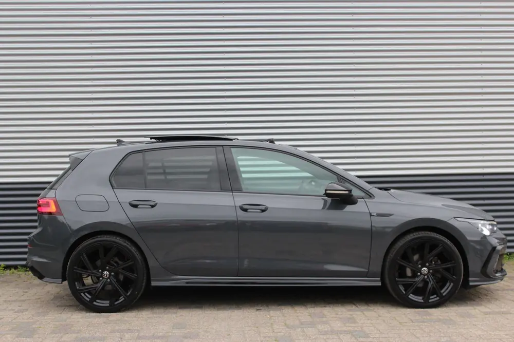 Volkswagen Golf 1.5 eTSI 3x R-Line | Panoramadak | Camera | uit 2022, foto 10