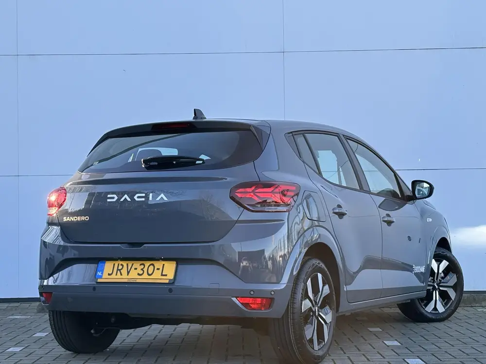 Dacia Sandero 1.0 TCe 90 Journey uit 2025, foto 2