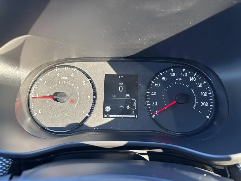 Dacia Sandero 1.0 TCe 90 Journey uit 2025, foto 4