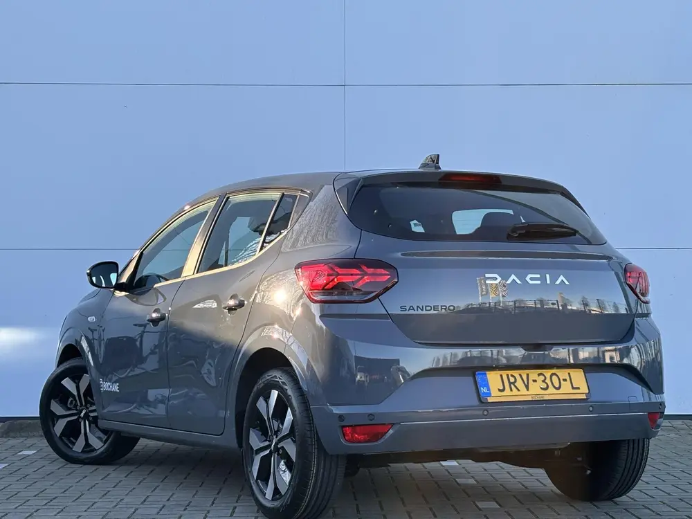 Dacia Sandero 1.0 TCe 90 Journey uit 2025, foto 6