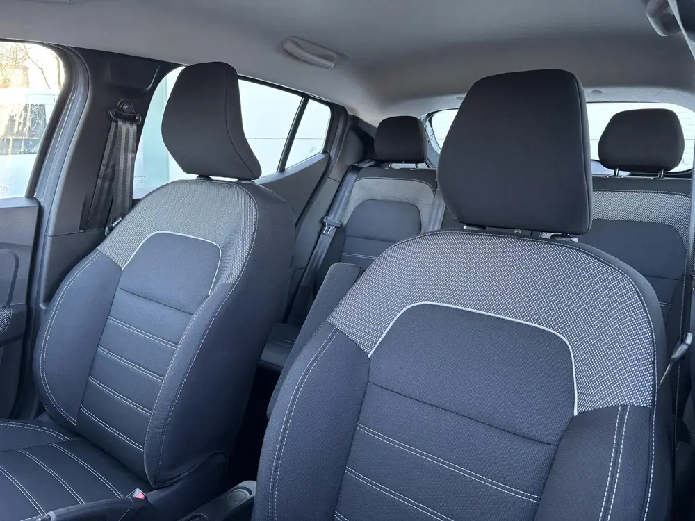 Dacia Sandero 1.0 TCe 90 Journey uit 2025, foto 7