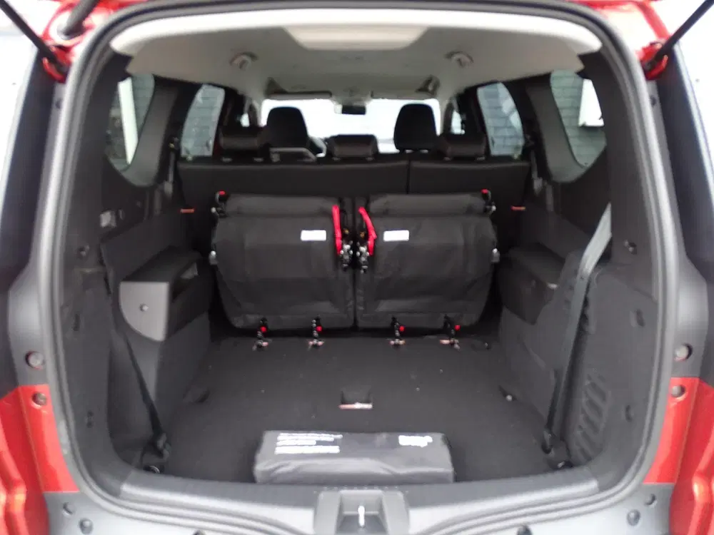 Dacia Jogger 1.8 hybrid 155 limited edition 7p. uit 2026, foto 15