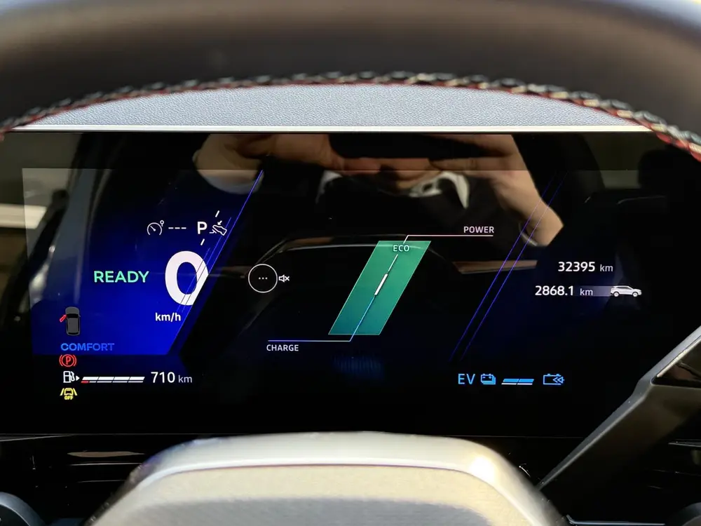 Renault Austral 1.2 E-Tech full hybrid 200 iconic esprit A uit 2025, foto 4