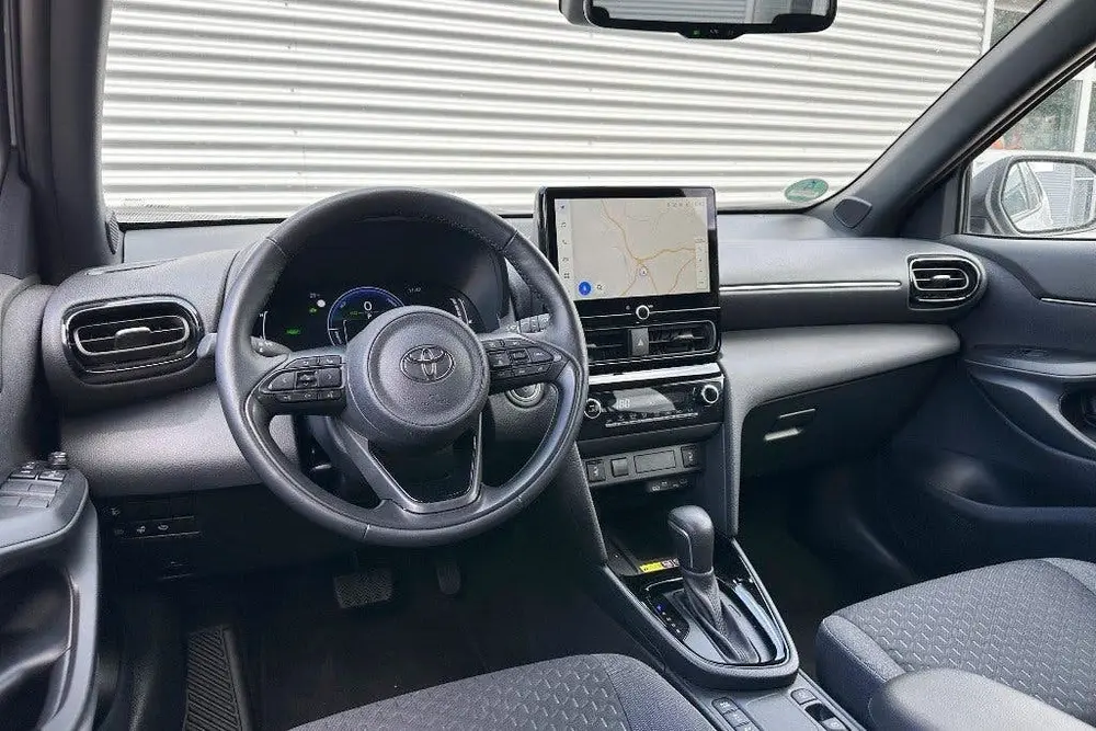 Toyota Yaris Cross 1.5 Hybrid 130 Team-Player Safety+ Winter uit 2025, foto 8