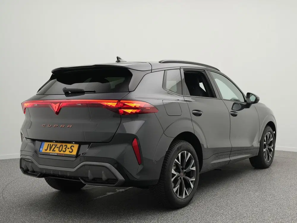 Cupra Terramar 1.5 TSI e-Hybrid 204pk uit 2025, foto 2