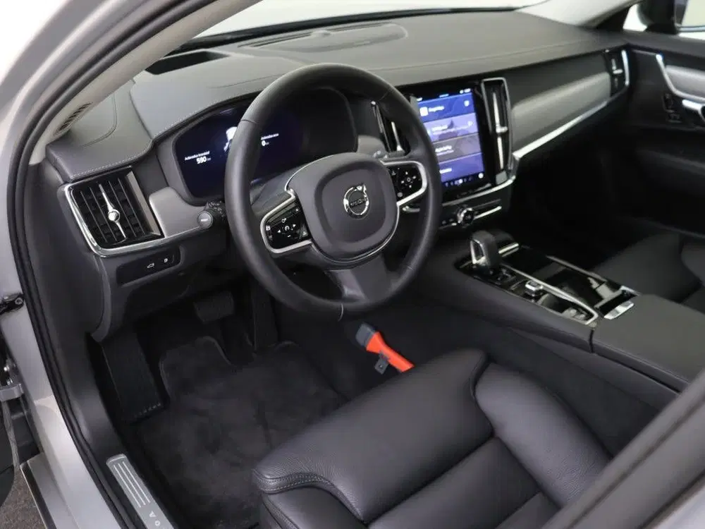 Volvo V90 T6 Ultimate Dark uit 2024, foto 17