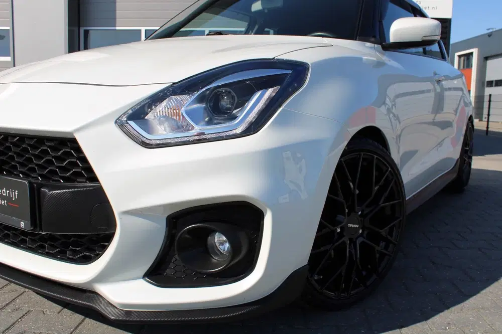 Suzuki Swift 1.4 SPORT uit 2023, foto 2
