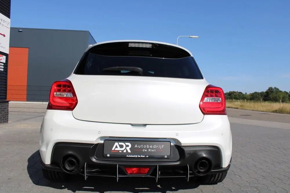 Suzuki Swift 1.4 SPORT uit 2023, foto 9
