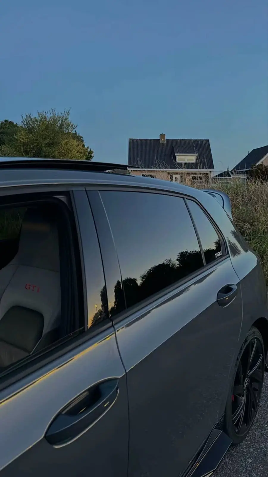 Volkswagen Golf 2.0 TSI OPF 221KW Dsg7 2023 Grijs uit 2023, foto 5