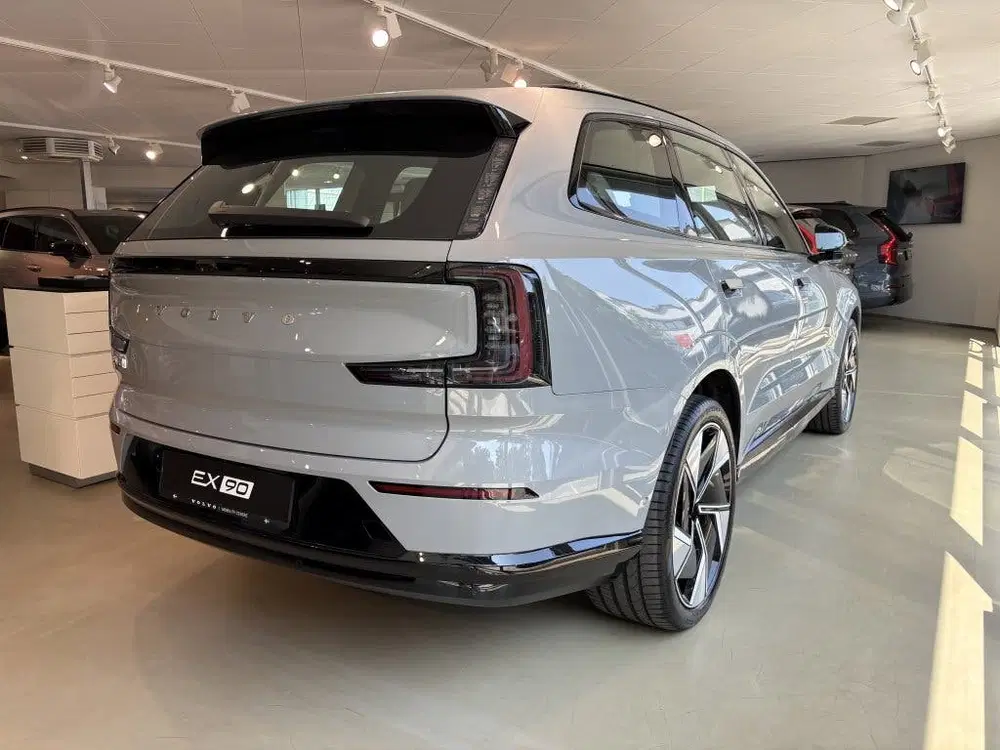 Volvo EX90 Twin Perf. Ultra uit 2026, foto 2