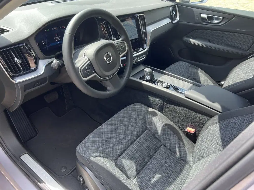 Volvo V60 2.0 B4 Essential uit 2026, foto 10