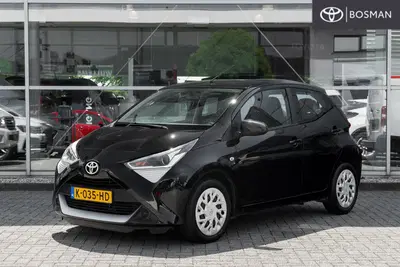 Toyota Aygo 1.0 VVT-i x-play uit 2020