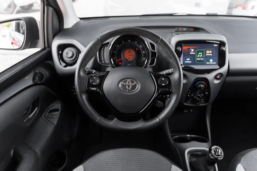 Toyota Aygo 1.0 VVT-i x-play uit 2020, foto 5