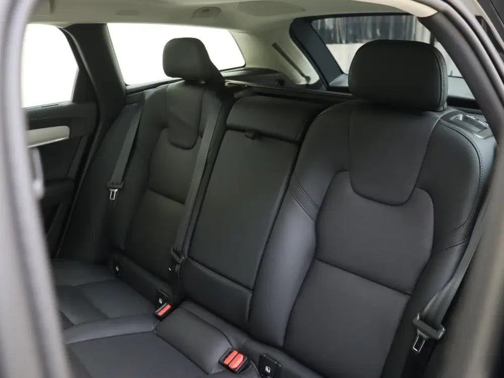 Volvo V90 2.0 T6 AWD Ult. Dark uit 2024, foto 7