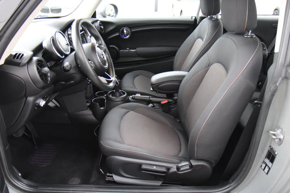 Mini Overig 1.5 Automaat LED Xenon Clima PDC extra winterset uit 2019, foto 9