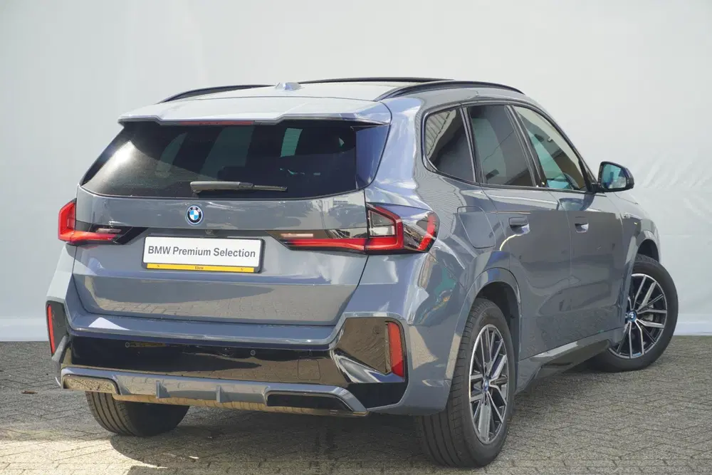 BMW X1 xDrive30e M Sport uit 2022, foto 2