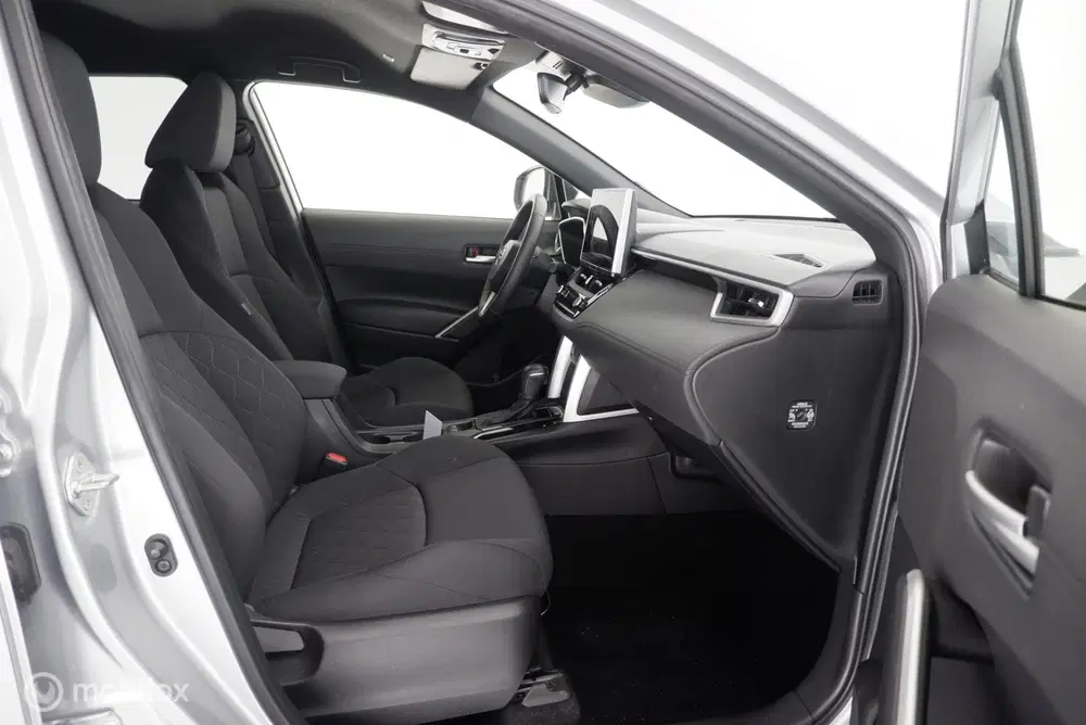 Toyota Corolla Cross Hybrid 140PK Dynamic led uit 2025, foto 5