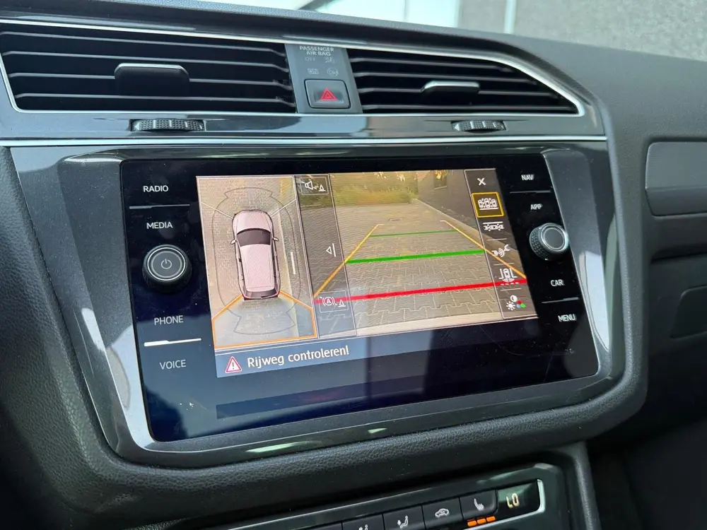 Volkswagen Tiguan 1.5 TSI 3x R-Line PANO|XENON|VIRTUAL|360CA uit 2019, foto 20