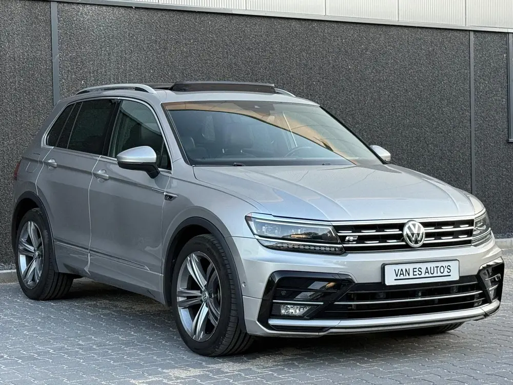 Volkswagen Tiguan 1.5 TSI 3x R-Line PANO|XENON|VIRTUAL|360CA uit 2019, foto 4