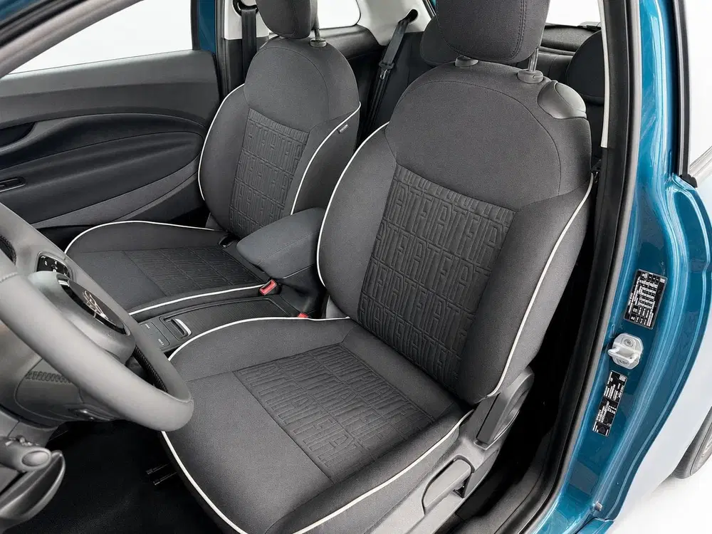 Fiat 500e 42 kWh Navigatie by Apple Carplay Android uit 2023, foto 10