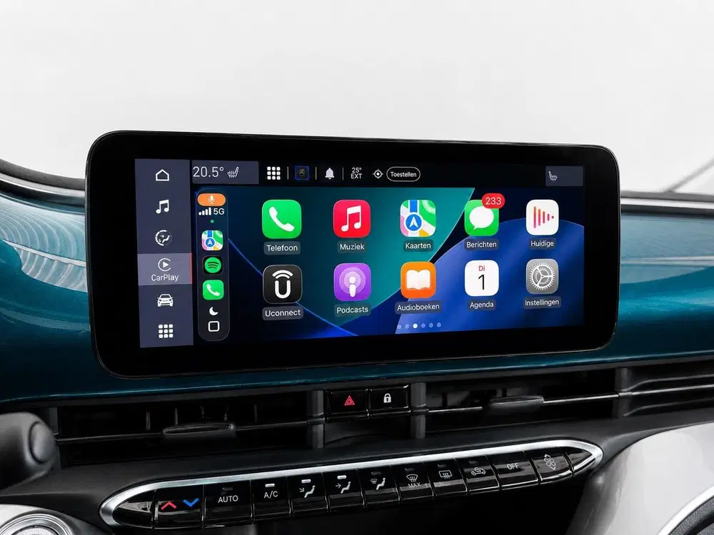 Fiat 500e 42 kWh Navigatie by Apple Carplay Android uit 2023, foto 18