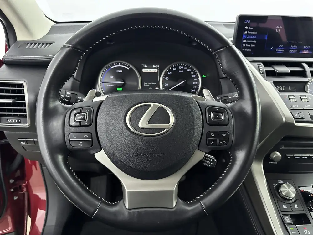 Lexus NX 300h AWD Business Line Pro | Carplay | Stoelverwarm uit 2020, foto 15