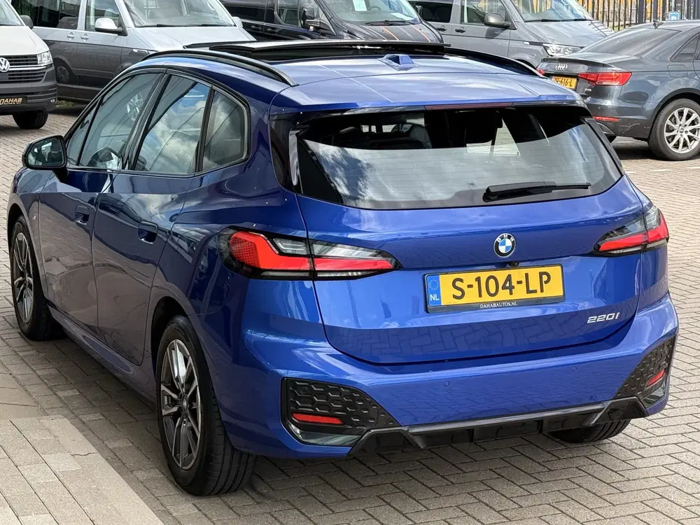 BMW 2-serie 2 Serie Active Tourer 220i M-sport uit 2022, foto 14