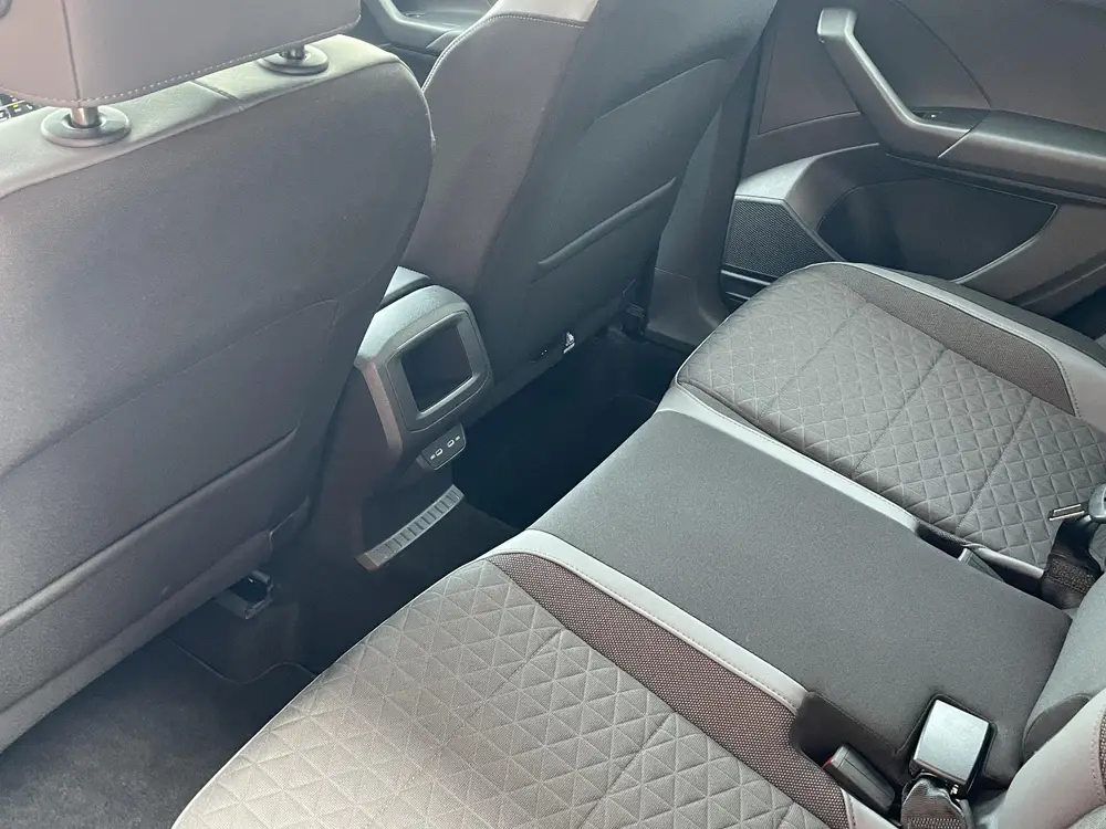 Volkswagen T-Cross 1.0 TSI 110pk DSG Style Navigatie Apple C uit 2023, foto 14