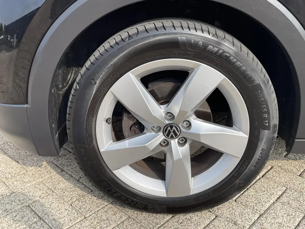 Volkswagen T-Cross 1.0 TSI 110pk DSG Style Navigatie Apple C uit 2023, foto 2