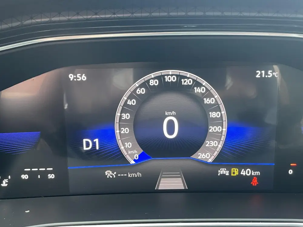 Volkswagen T-Cross 1.0 TSI 110pk DSG Style Navigatie Apple C uit 2023, foto 3