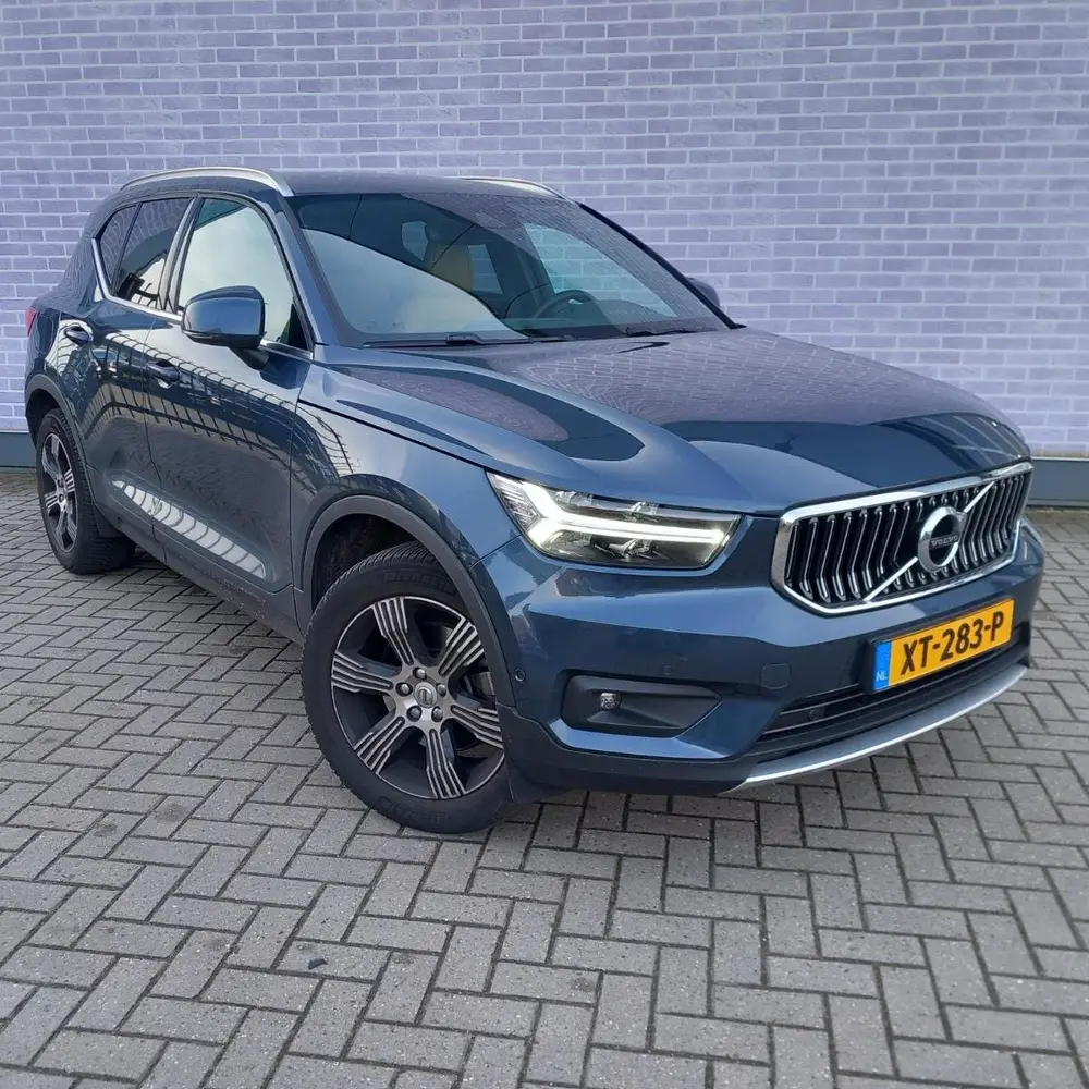 Volvo XC40 2.0 T4 Inscription uit 2019, foto 3