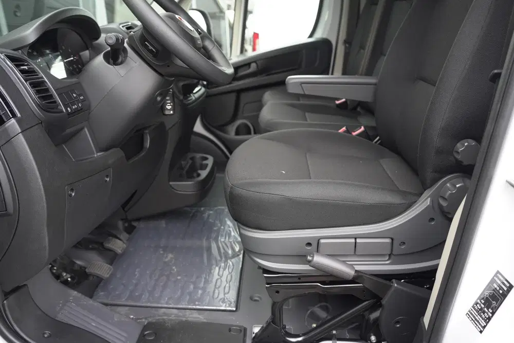 Fiat Ducato 2.2 MultiJet 140 pk L4H2 Airco uit 2024, foto 18