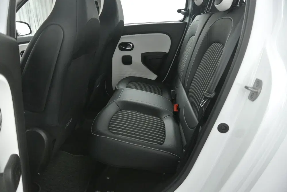 Renault Twingo R80 Intens uit 2022, foto 9