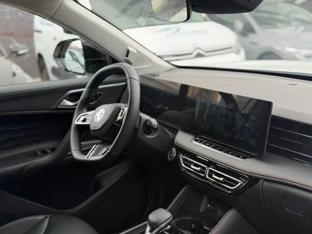 MG HS 1.5 PHEV Luxury uit 2024, foto 3