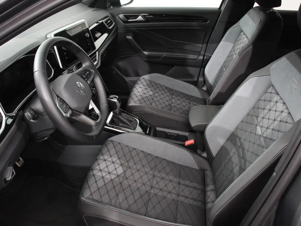 Volkswagen T-Roc 1.5 TSI 150pk DSG R-Line Navigatie Apple Ca uit 2024, foto 9