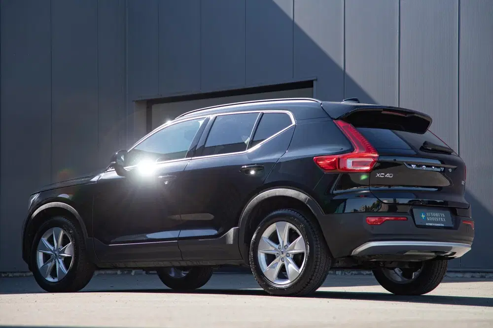 Volvo XC40 1.5 T2 Essential Navi uit 2023, foto 10