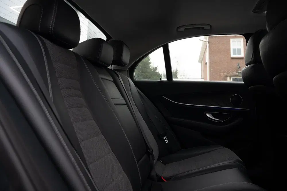 Mercedes-Benz E-Klasse 200 4MATIC uit 2019, foto 9