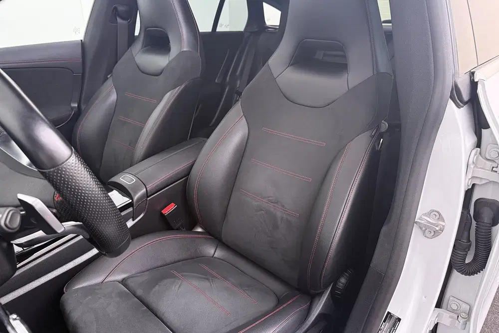 Mercedes-Benz CLA 200 164PK AMG Pano-d uit 2022, foto 10