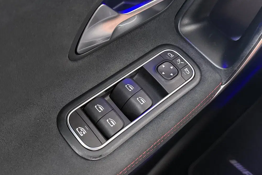 Mercedes-Benz CLA 200 164PK AMG Pano-d uit 2022, foto 19