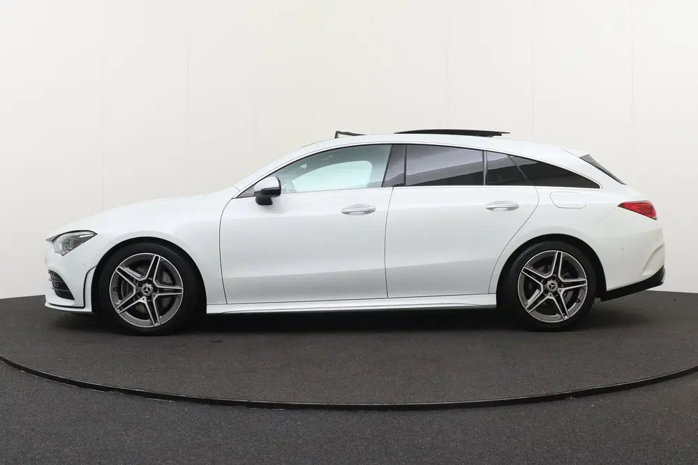 Mercedes-Benz CLA 200 164PK AMG Pano-d uit 2022, foto 5