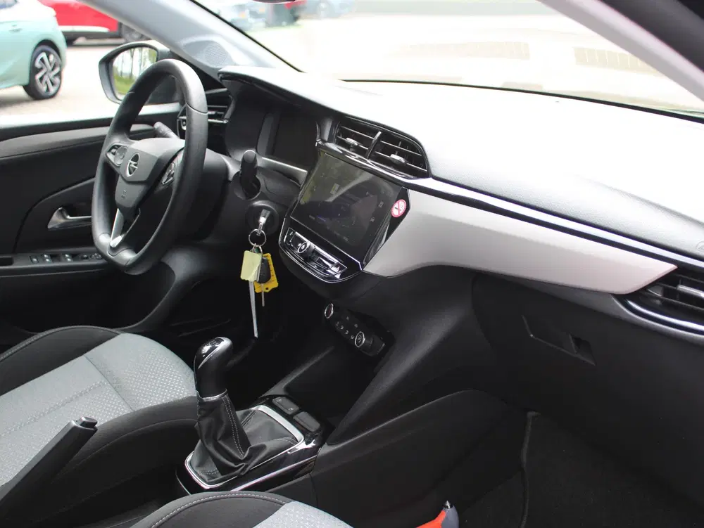 Opel Corsa 1.2 Edition uit 2024, foto 13