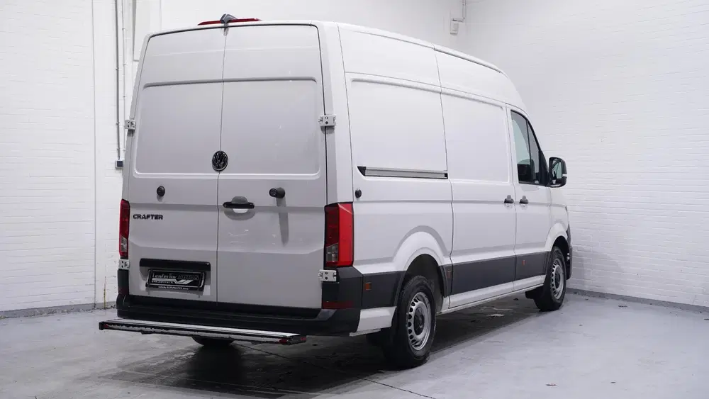 Volkswagen Crafter 2.0 TDI 140 pk L3H3 Airco uit 2023, foto 4