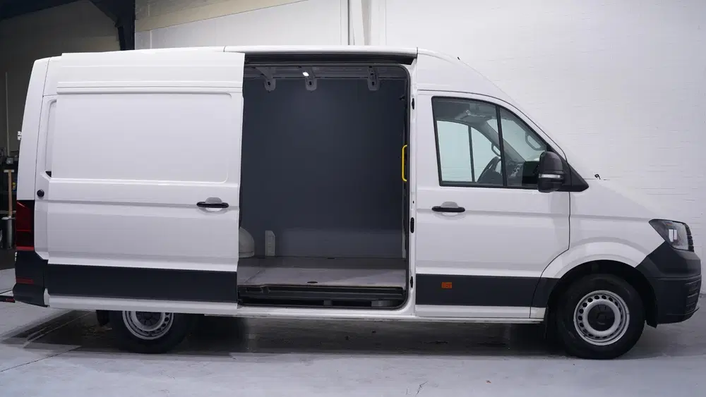 Volkswagen Crafter 2.0 TDI 140 pk L3H3 Airco uit 2023, foto 9