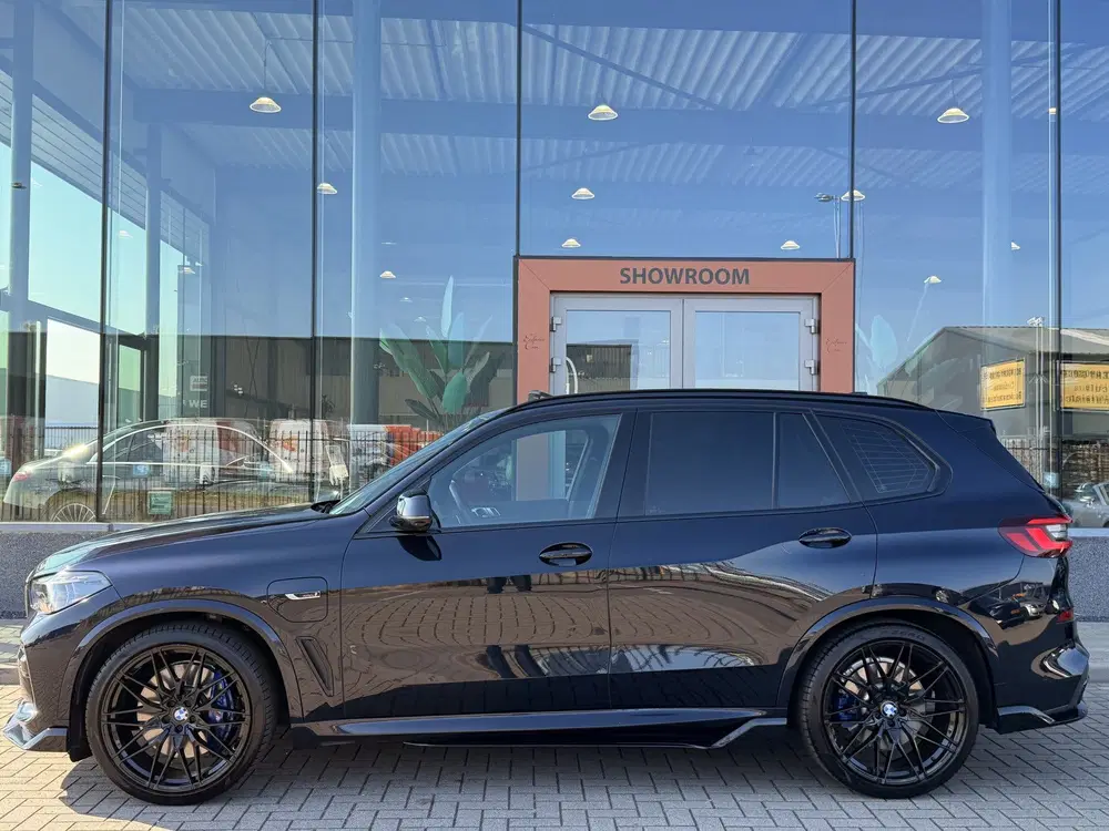 BMW X5 xDrive45e M-Sport uit 2022, foto 10