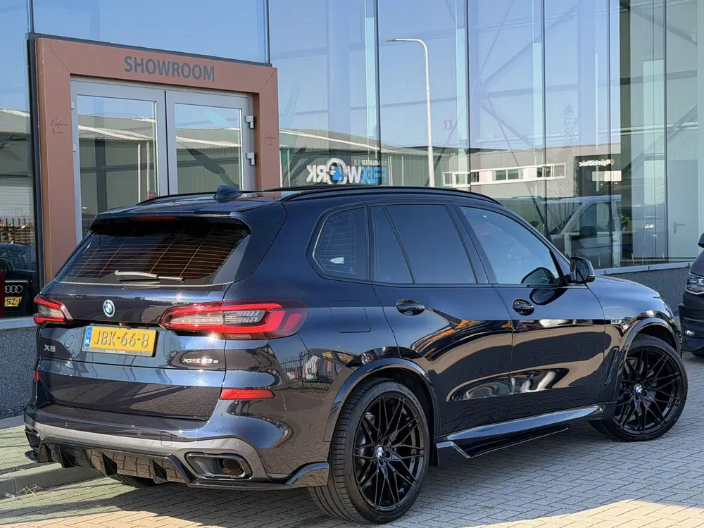 BMW X5 xDrive45e M-Sport uit 2022, foto 16