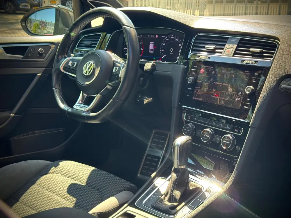 Volkswagen GOLF 7.5 |1.5 TSI 3x R-LINE | PANO | VIRTUAL | LE uit 2019, foto 5