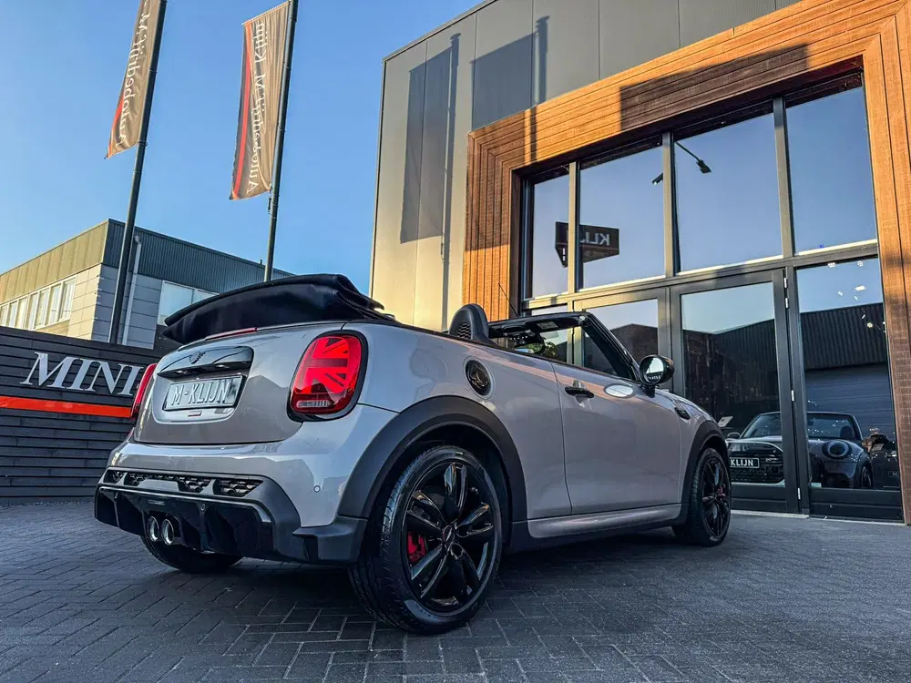 Mini Cabrio 2.0 John Cooper Works JCW Pack 231pk Manua uit 2021, foto 12