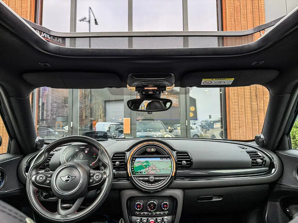 Mini Clubman 2.0 JCW ALL4 F1 aut 306pk uit 2020, foto 2